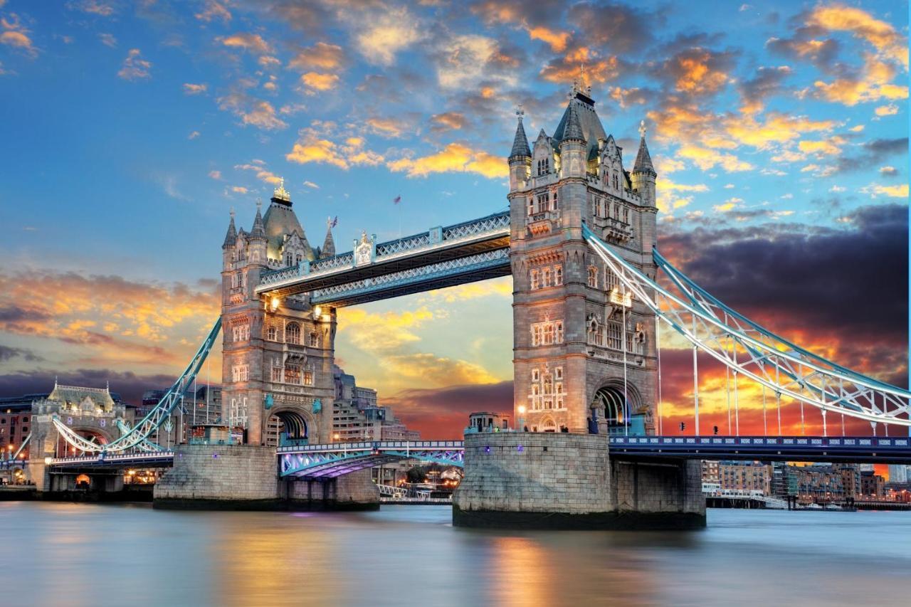 The Grand M London City Exterior foto